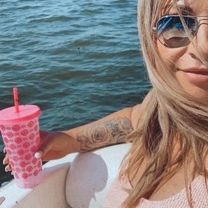 Meet your Posher, Vanessa